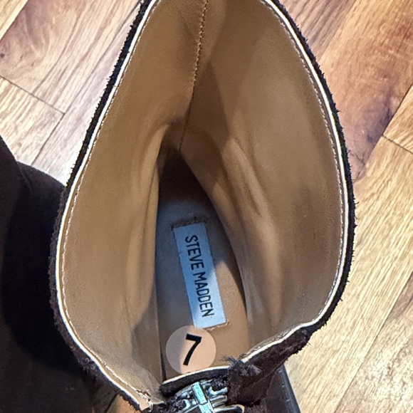 Steve Madden Monrow Dark Brown Ankle Booties size 7 - Picture 3 of 6